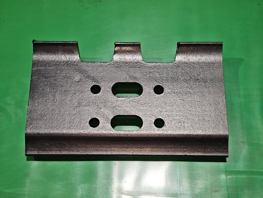 E312, EX120, PC120 Dreisteg-Kettenlasche Steigung