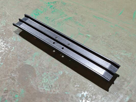 Komatsu PC60 Track Schuh Triple Grouser Track Schuh Pitch STG135A-8-750-001