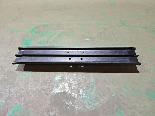 Komatsu PC60 Track Schuh Triple Grouser Track Schuh Pitch STG135A-8-750-001