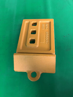 2530069 Guss Halbpfeil Rand Ende 3 Löcher 966G 966H 966M 972G