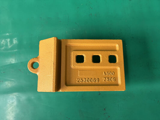 2530069 Guss Halbpfeil Rand Ende 3 Löcher 966G 966H 966M 972G