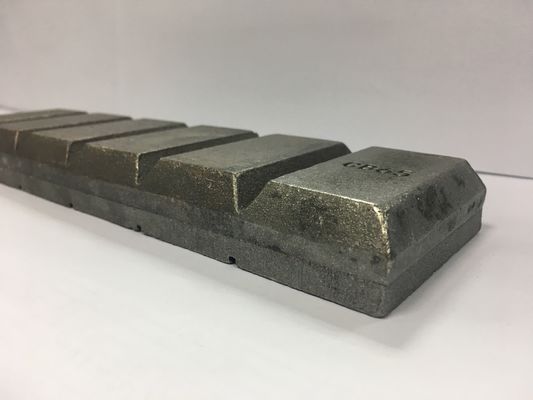 CB100 Schokoladenblock-Verschleißteil 240 × 100 × 23 mm Verschleißschutzkomponente für schwere Geräte 3,9 kg